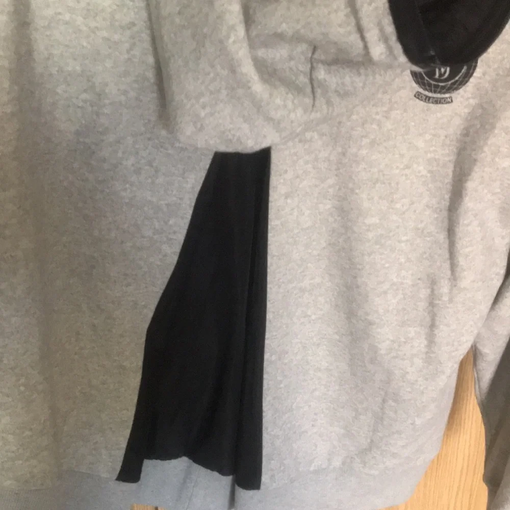 Rare Zara Zippered Hoodie - Picture 7 of 13